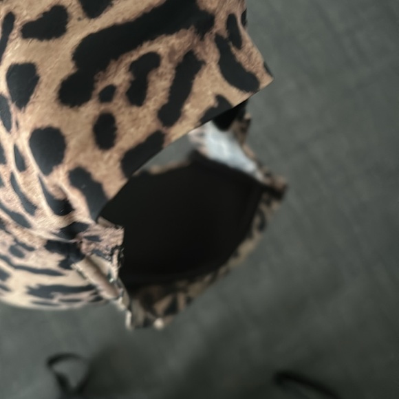 Vince Camuto set of 2 bras size 36B - Picture 5 of 11